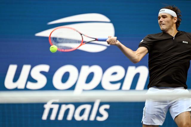 1725850709393067718.jpg (体育)(8)网球——美网:辛纳获得男单冠军XxjpseC007068_20240909_PEPFN0A001.jpg